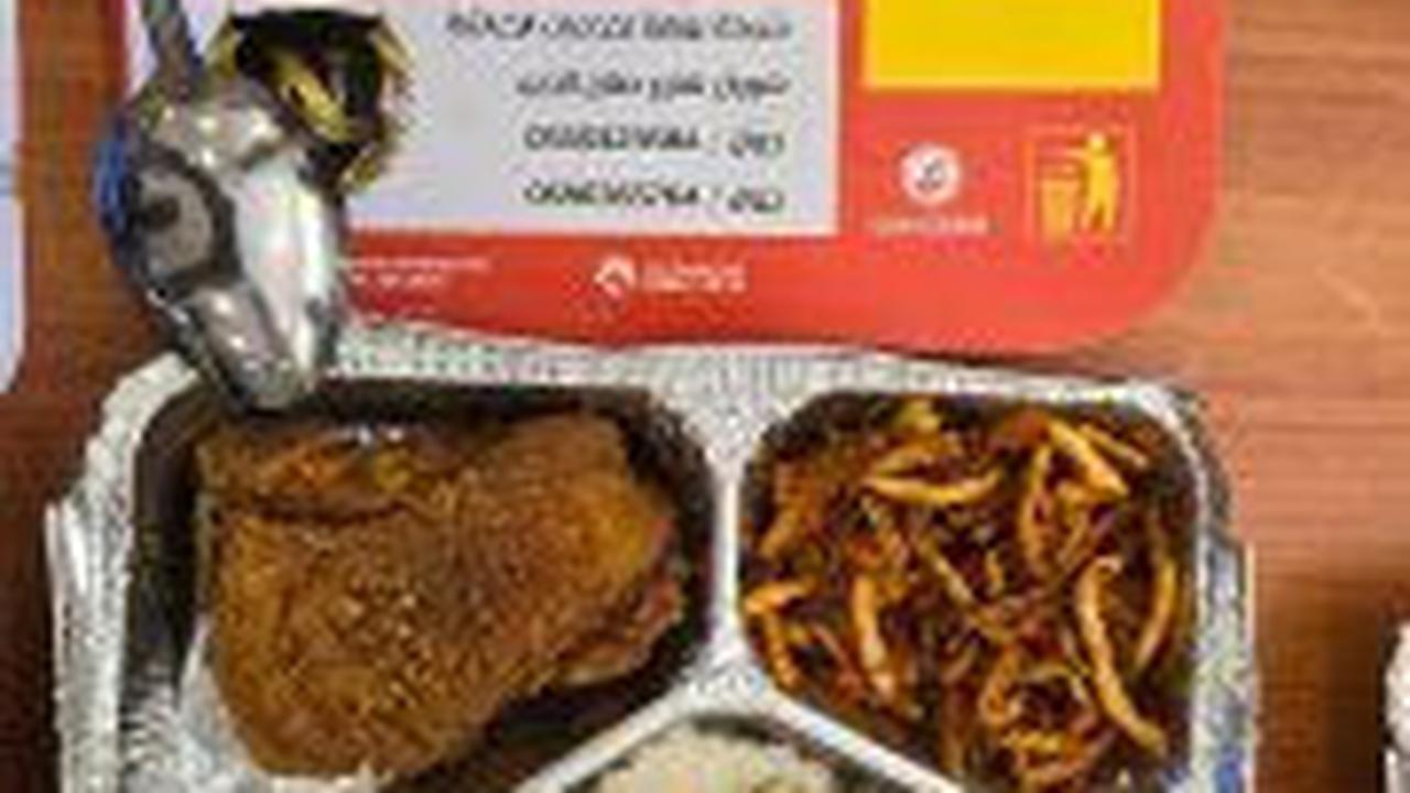 "Menu lansia harus lebih lunak," kata Dhitya.<br>