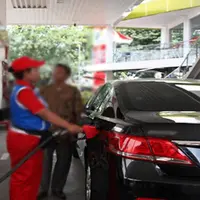 Sekilas komentar tentang pembahasan Bahan Bakar Minyak (BBM) non-subsidi yang dikabarkan batal naik harga.