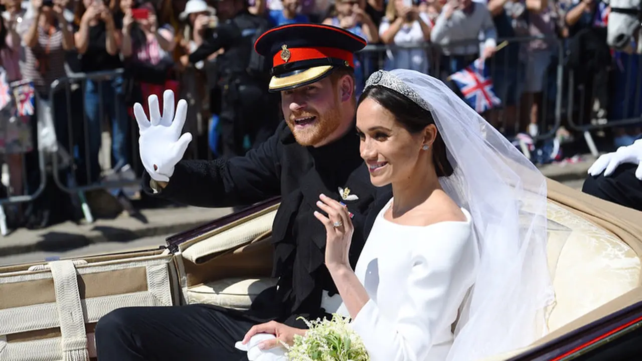 [Bintang] Meghan Markle - Pangeran Harry