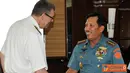 Citizen6, Jakarta: Panglima TNI Laksamana TNI Agus Suhartono menerima Kasal Australia, Laksdya Ray Griggs di Ruang Tamu Panglima TNI Mabes TNI Cilangkap, Jakarta, Rabu (29/8). (Pengirim: Badarudin Bakri).