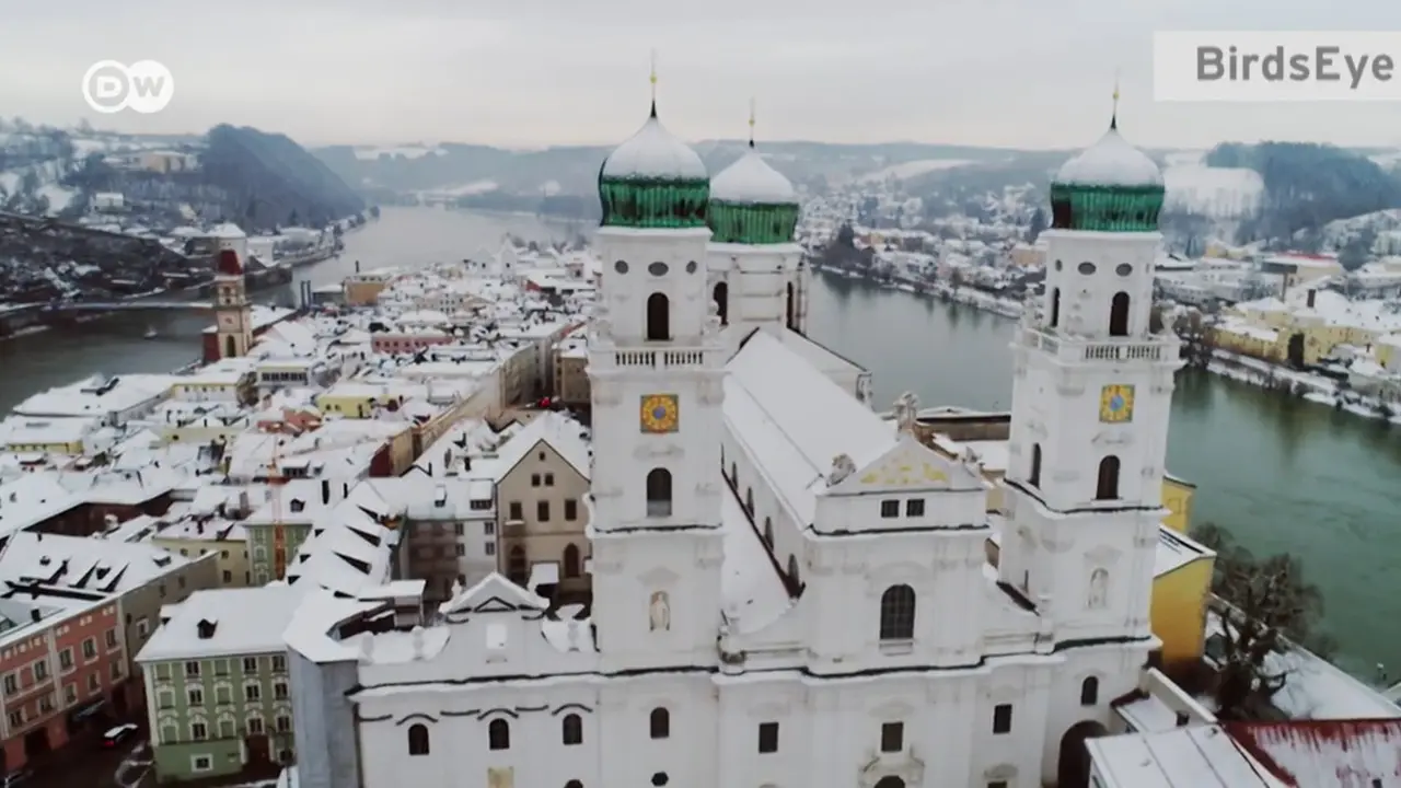 Penampakan Katedral ST Stephen yang berdiri pada abad ke-17 di Passau, Jerman. Sumberfoto: DW English