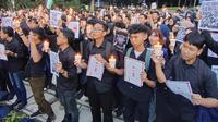 Keluarga Mahasiswa (KM) IPB mengelar aksi solidaritas sebagai bentuk keprihatinan terhadap kondisi bangsa. (Foto: Liputan6.com/Achmad Sudarno).