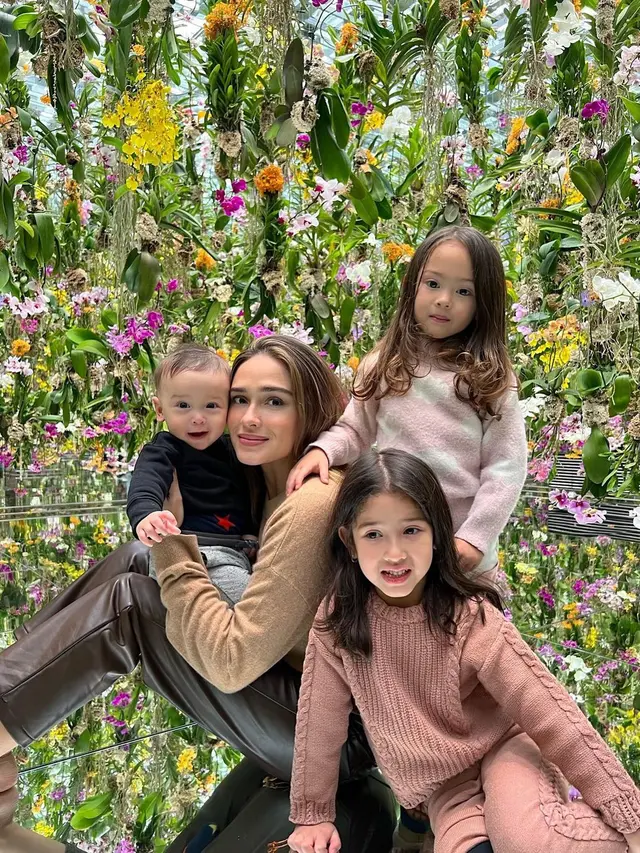 Yasmine Wildblood ketika berlibur ke Jepang (Instagram/yaswildblood)