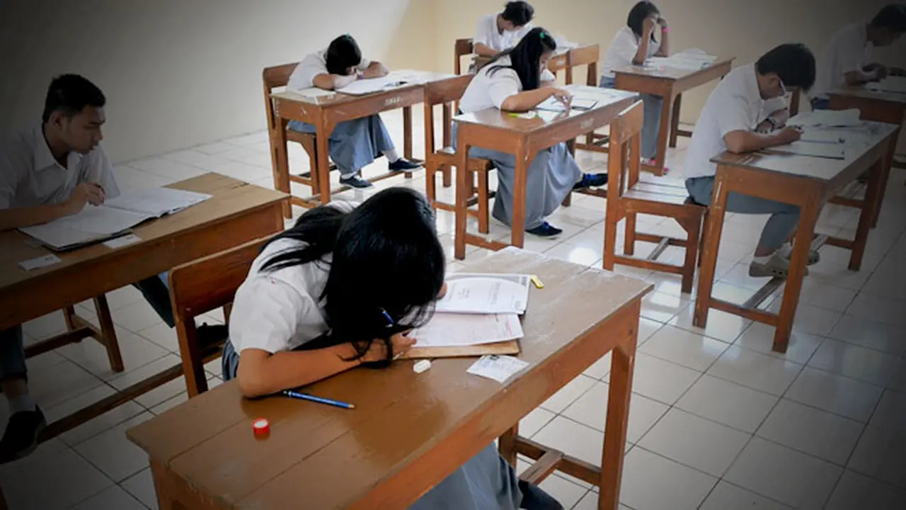 Ujian Nasional Hari Kedua Berjalan Lancar