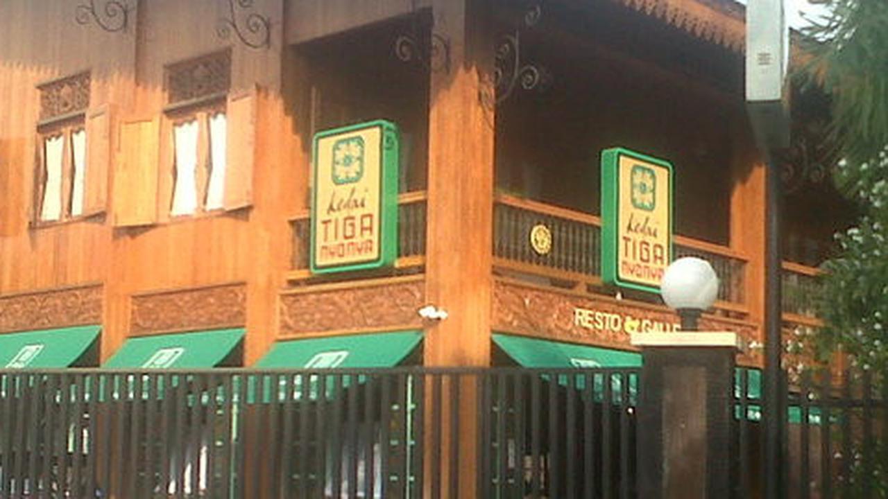 Rumah digeledah penyidik KPK, pegawai kedai Bupati Muba dipulangkan