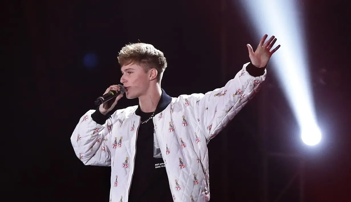 HRVY acara Youtube Fanfest 2019. (Bambang E Ros/Fimela.com)