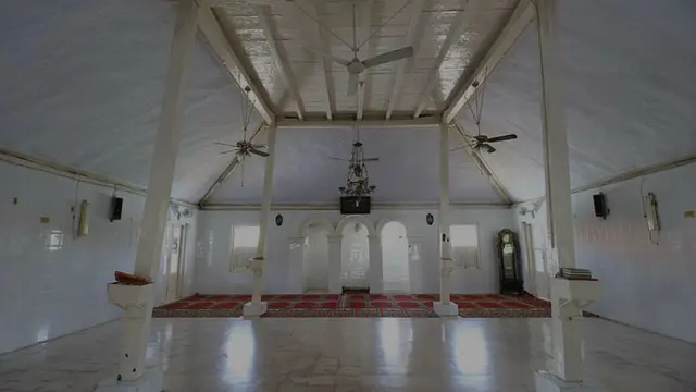 Masjid Madegan Sampang di Madura