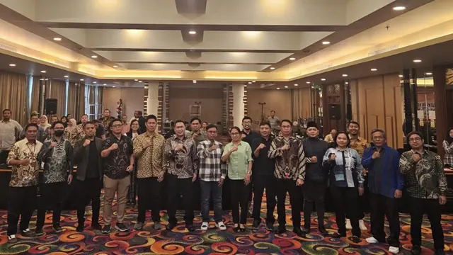 Seminar Bawaslu DKI Jakarta bersama Universitas Bung Karno (UBK) dengan tajuk Penerapan Nilai-Nilai Pancasila untuk Menghindari Pilkada Curang di Sunlake Hotel Jakarta pada 28 Juli 2024