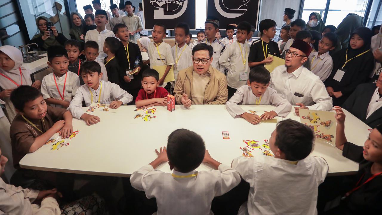 Momen Cak Imin Traktir 100 Anak Yatim Piatu Sukabumi Beli Sepatu dan Keliling Monas