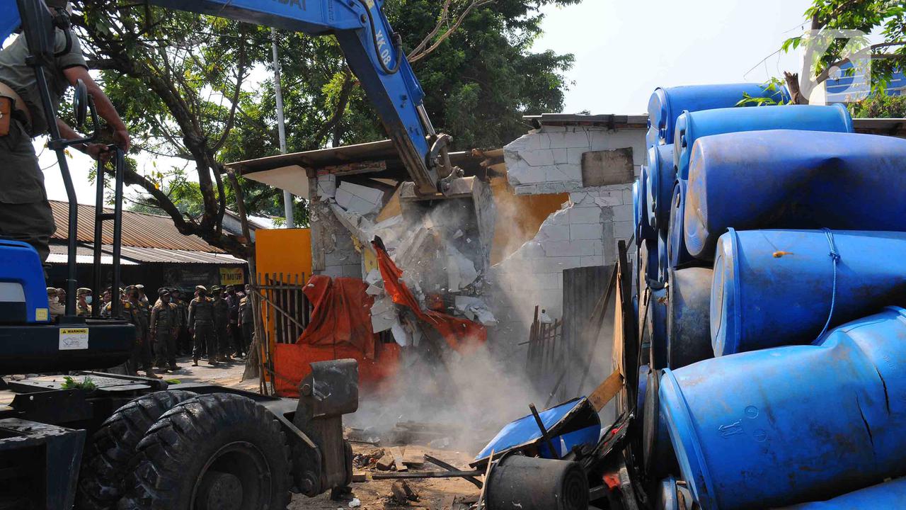 penggusuraan rumah warga yang terdampak proyek sodetan