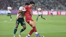 Pemain Timnas Indonesia Mitchell Baker menjadi bintang kemenangan setelah memborong lima gol saat menghadapi Bangladesh pada pertandingan Grup A FIFA ASEAN Cup 2026 di Jakarta, Kamis (1/10/2026). Indonesia menang telak 9-2 atas Bangladesh. (KLY/Budy Santoso)