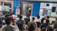 Rektor Institut Media Digital Emtek (IMDE) Totok Amin Soefijanto ketika menjelaskan Program Studi yang ada di IMDE dan kaitannya dengan praktik di Group Emtek. (Istimewa)