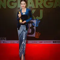 Prilly Latuconsina kembali meraih prestasi sebagai sineas tanah Air lewat IKJ Awards 2024 [@prillylatuconsina96]