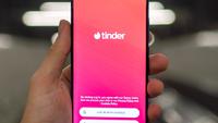Aplikasi Kencan Tinder Pakai Bantuan AI untuk Bantu Jodohkan Pengguna