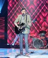 Ajang bergengsi musik battle Vidio.com sudah tiba saatnya untuk grand final, para finalis pun memberikan penampilan sebaik mungkin agar dewan juri terpukau dengan penampilan mereka. (Desmond Manullang/Bintang.com)
