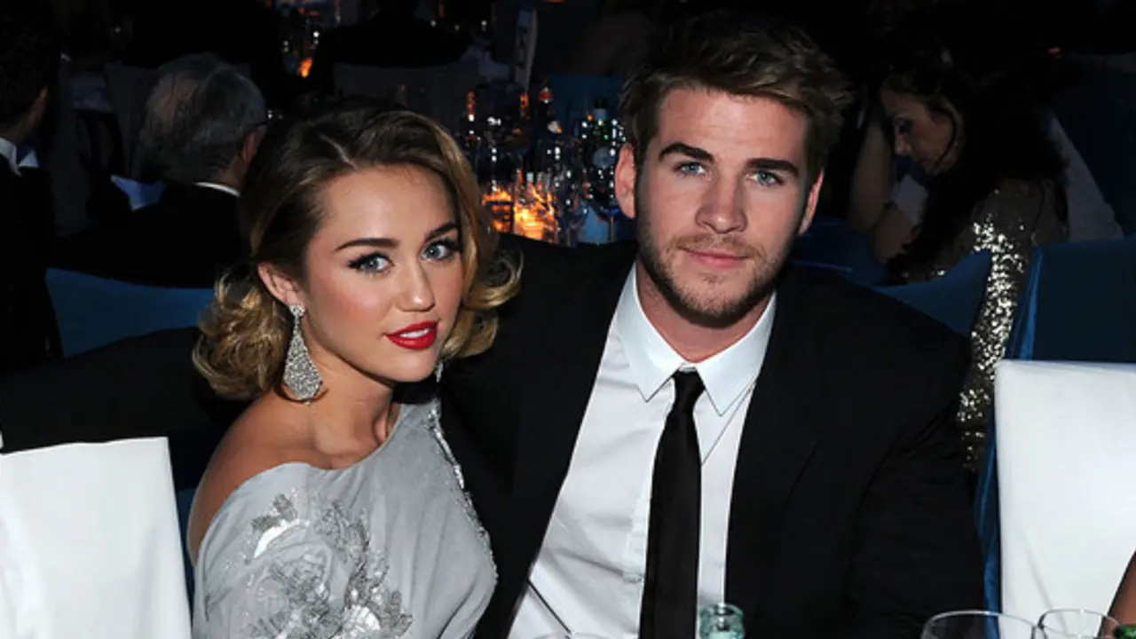  Liam Hemsworth Tetap Sebut Miley Cyrus Wanita Terbaik