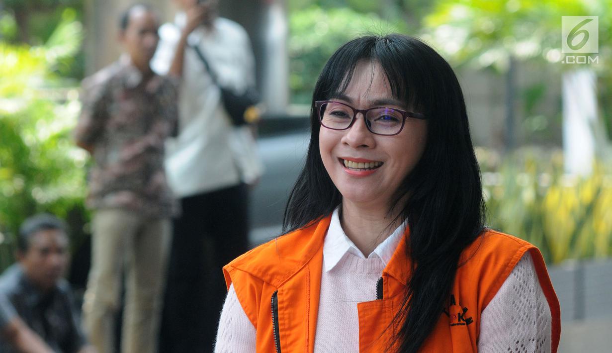 FOTO: Senyum Bupati Nonaktif Kepulauan Talaud Jelang ...