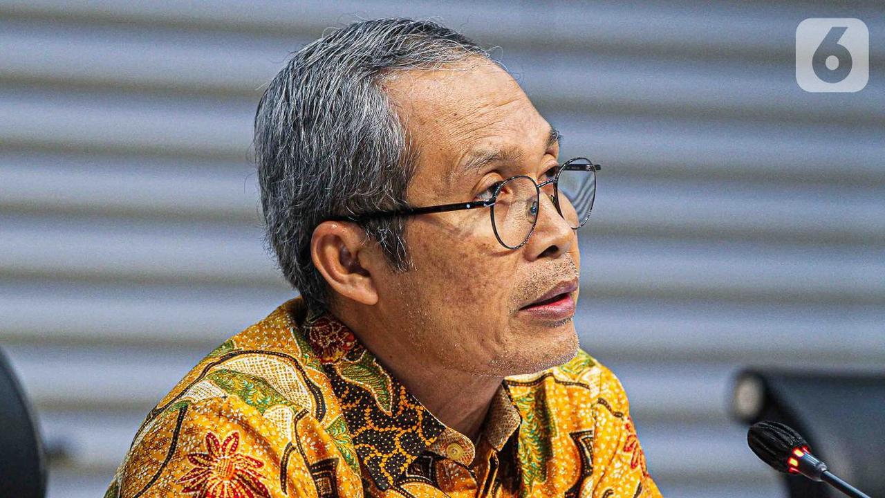 "Polri terus berkomitmen mendukung pemberantasan korupsi," sebut Trunoyudo.