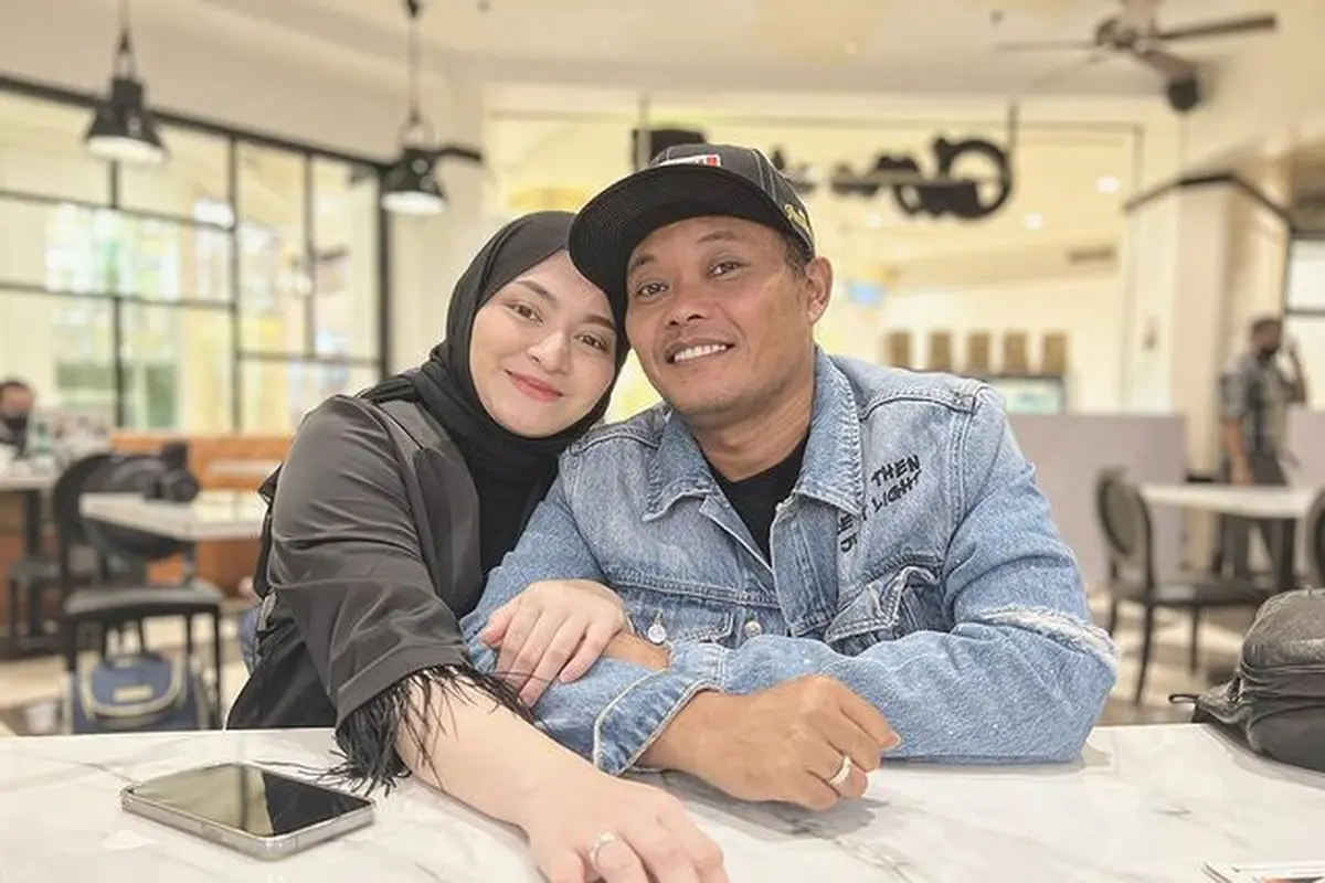 [Fimela] Sule dan Nathalie Holscher