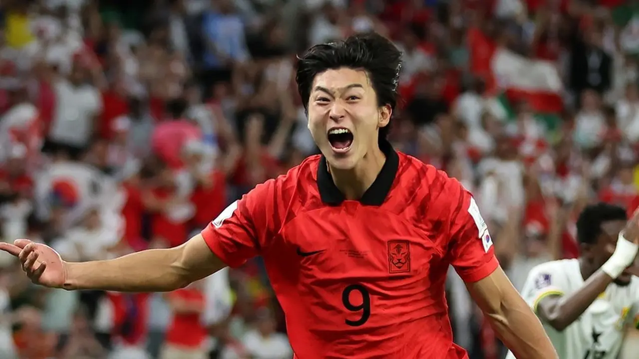 6 Potret Tampan Cho Gue-sung, Striker Timnas Korea Selatan yang Jadi Idola Baru Piala Dunia 2022
