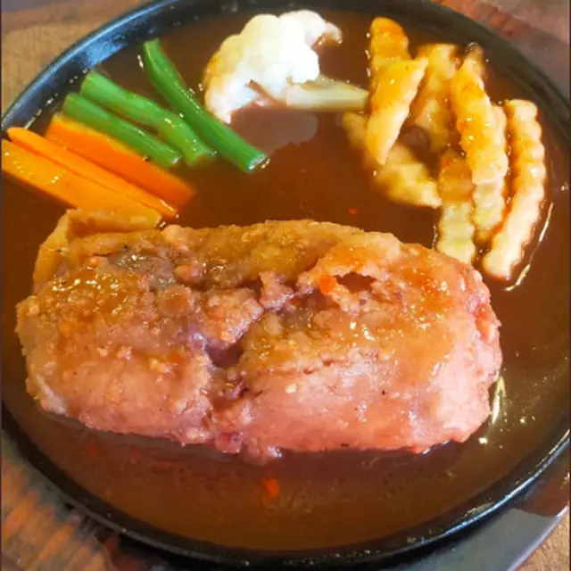 6 Potret Steak Tak Sesuai Ekspektasi Ini Bikin Elus Dada, Plating Enggak Menarik