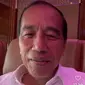 Presiden Joko Widodo (Jokowi) nge-vlog di pesawat kepresidenan saat hendak bertolak ke Balikpapan, Kalimantan Timur, Senin (3/6/2024). (Dok. Tangkapan Layar Instagram @jokowi)