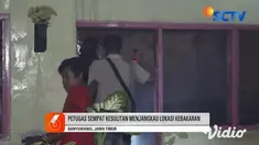 Warga Desa Ketapang, Kalipuro, Banyuwangi, Jawa Timur, Kamis dini hari dikejutkan dengan kebakaran yang terjadi di kampung mereka. Hanya dalam waktu singkat, kebakaran sudah melalap sebuah rumah kos.