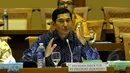 Presdir PT Freeport Maroef Sjamsoeddin saat menjawab pertanyaan anggota Komisi VII DPR dalam rapat dengar pendapat di Kompleks Parlemen, Senayan, Jakarta, Selasa (27/1/2015). (Liputan6.com/Andrian M Tunay)