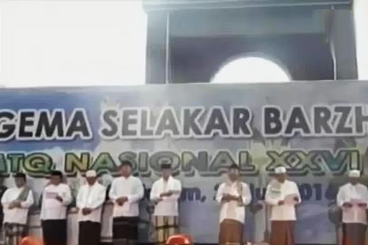 Salawat Massal Warga Mataram Pecahkan Rekor MURI