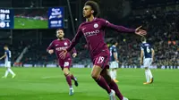 Winger Manchester City Pacari Penyanyi Seksi Mirip Rihanna