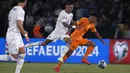 Tim Oranje berhasil mengalahkan tuan rumah Yunani dengan skor tipis 1-0. (AP Photo/Thanassis Stavrakis)