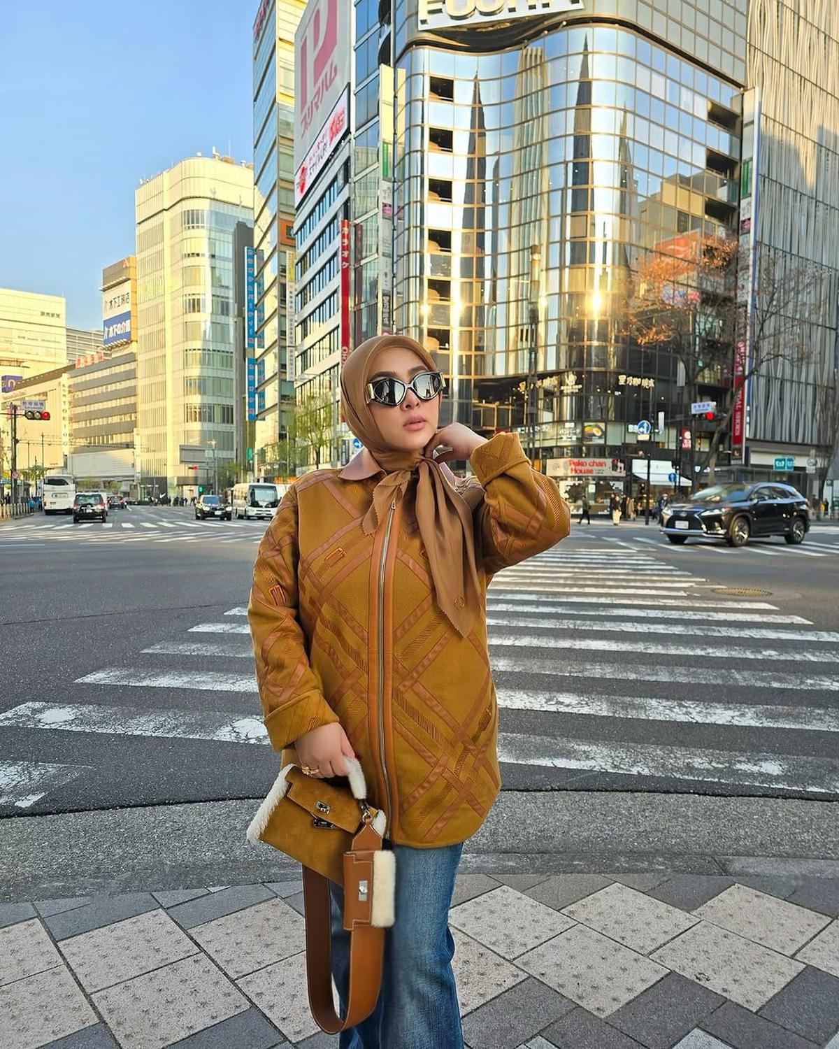 Potret Tempat Tinggal Syahrini dan Keluarga saat di Jepang, Walk in Closet Penuh dengan Barang Mewah