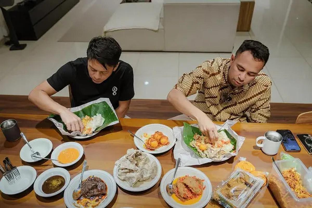 6 Potret Raffi Ahmad Sahur hingga Buka Puasa Bareng Rekan Artis, Ramadan Penuh Momen