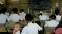 Segmen 3: Bocah SD Asuh Adik hingga Bertaruh Nyawa Demi Sekolah 