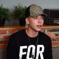 Meski tidak ada hubungan asmara, Stefan mengaku bahwa hubungannya dengan Natasha hingga kini berjalan baik dan profesional. Apalagi masih terlibat dalam satu sinetron yang dipasangkan sebagai sepasang kekasih. (Deki Prayoga/Bintang.com)