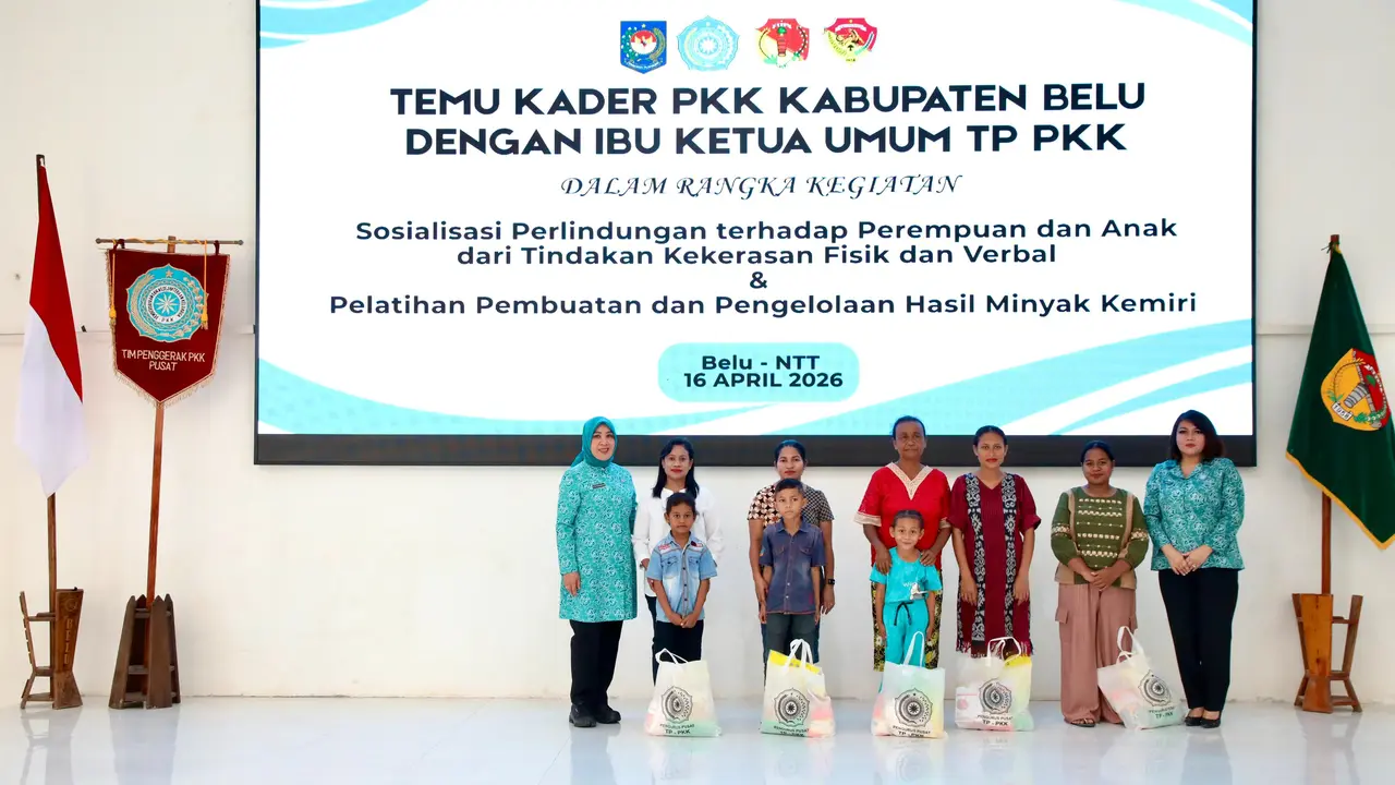 Kegiatan tersebut turut dihadiri oleh Bupati Belu Willybrodus Lay.