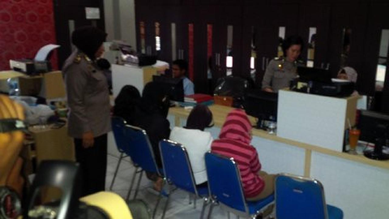 Artis AS kewalahan terima booking, tarif Rp 10 juta sekali kencan