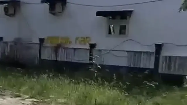 The Power of Emak-emak! Viral Video Protes Barak Narkoba di Labura, Polisi Langsung Gerak Cepat Bakar Lokasi