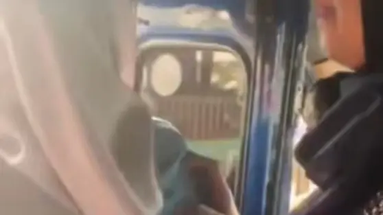 Viral Angkot Ugal-ugalan di Cianjur Bikin Penumpang Stres