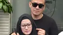 "Ketidakhadiran ini membuktikan, bahwa menurut saya, Lasty itu takut berhadapan dengan saudara Lyra," lanjut Razman Arief Nasution. (Nurwahyunan/Bintang.com)