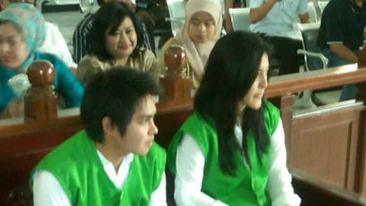 Sidang anak Rano Karno ditunda pekan depan