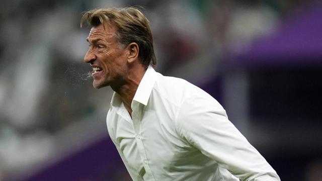 Foto: Lecutan Semangat Pelatih Herve Renard Belum Mampu Loloskan Arab Saudi ke Babak 16 Besar Piala Dunia 2022