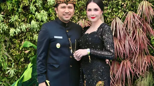 Arumi Bachsin Dibalut Baju Adat saat Penaikan dan Penurunan Bendera di Hari Kemerdekaan RI ke-80. [@arumibachsin_94]