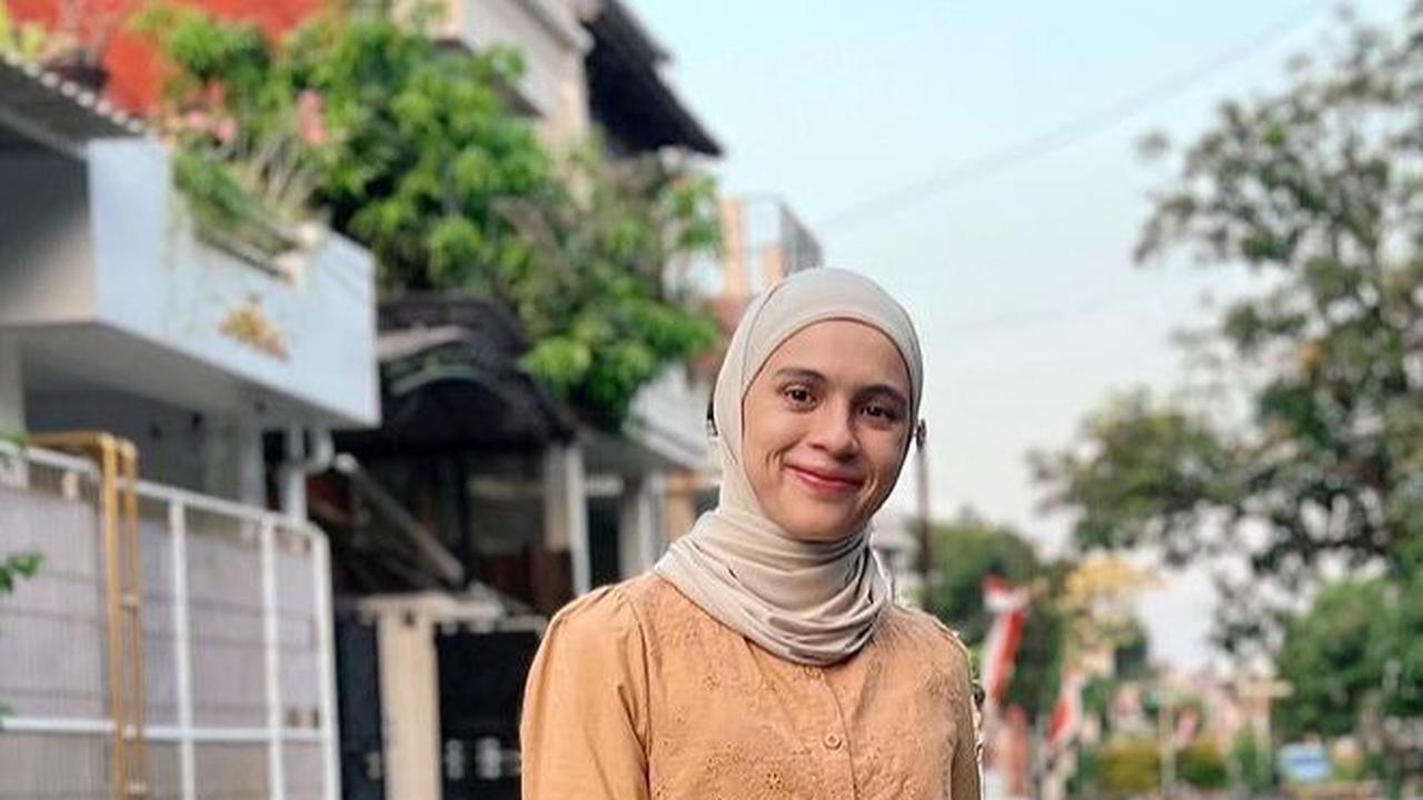 <b>Warna Mocca Terang untuk Penampilan Ceria</b>