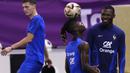 Dua pemain lain yang absen adalah Theo Hernandez dan Aurelien Tchouameni. Mereka harus menepi dari lapangan hijau karena didera cedera. (AP Photo/Christophe Ena)