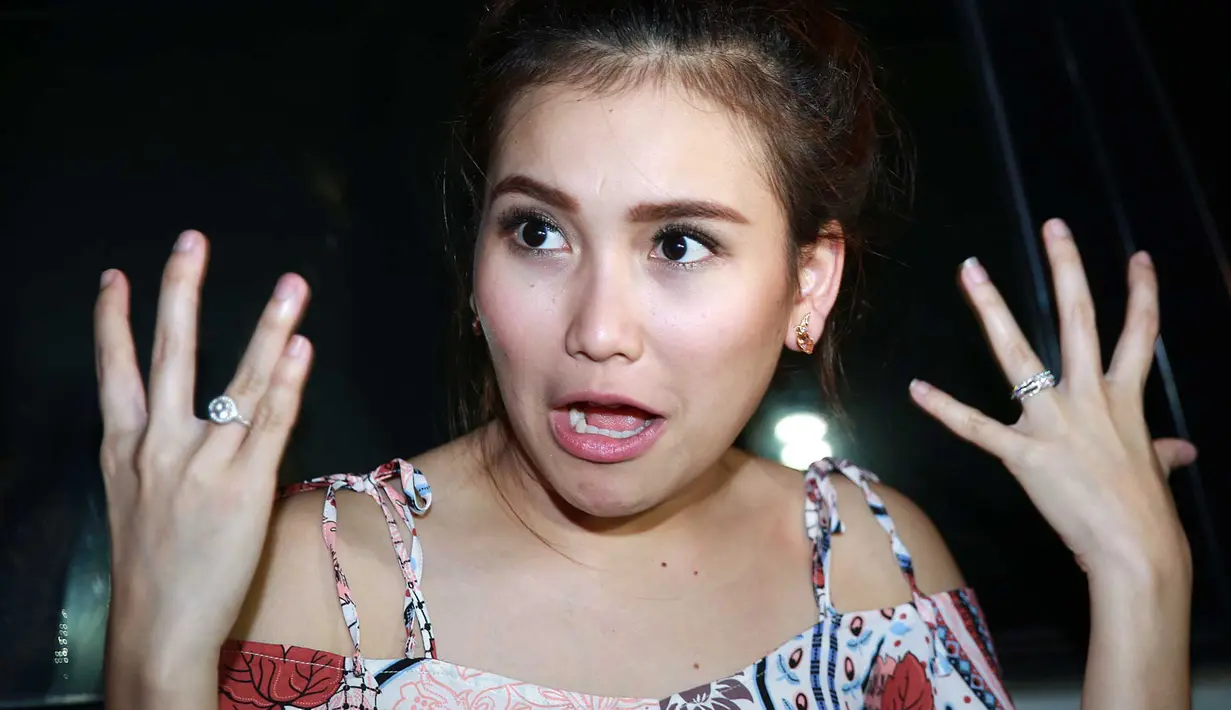 Ayu Ting Ting bahkan ke Dufan sebanyak dua kali, yang pertama bersama sang buah hati, lalu bersama keluarga besar. (Deki Prayoga/Bintang.com)