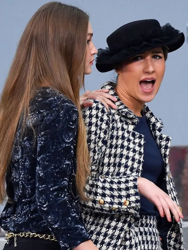 Ini Alasan Penyusup Runaway Chanel di Paris Fashion Week yang Diusir Gigi Hadid
