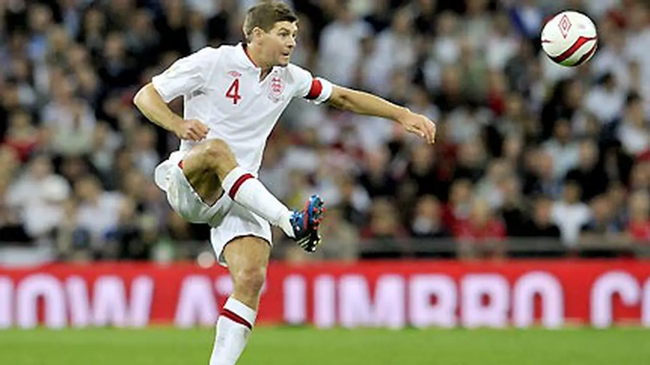 steven_gerrard_120912b.jpg