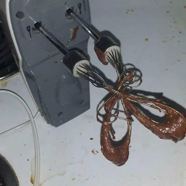 8 Momen Apes Benda yang Tiba-Tiba Rusak Ketika Dipakai Ini Bikin Jengkel