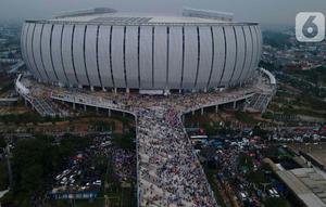 Kampanye akbar Anies Baswedan-Muhaimin Iskandar dihadiri ratusan ribu massa pendukung dari berbagai daerah. (Liputan6.com/Herman Zakharia)